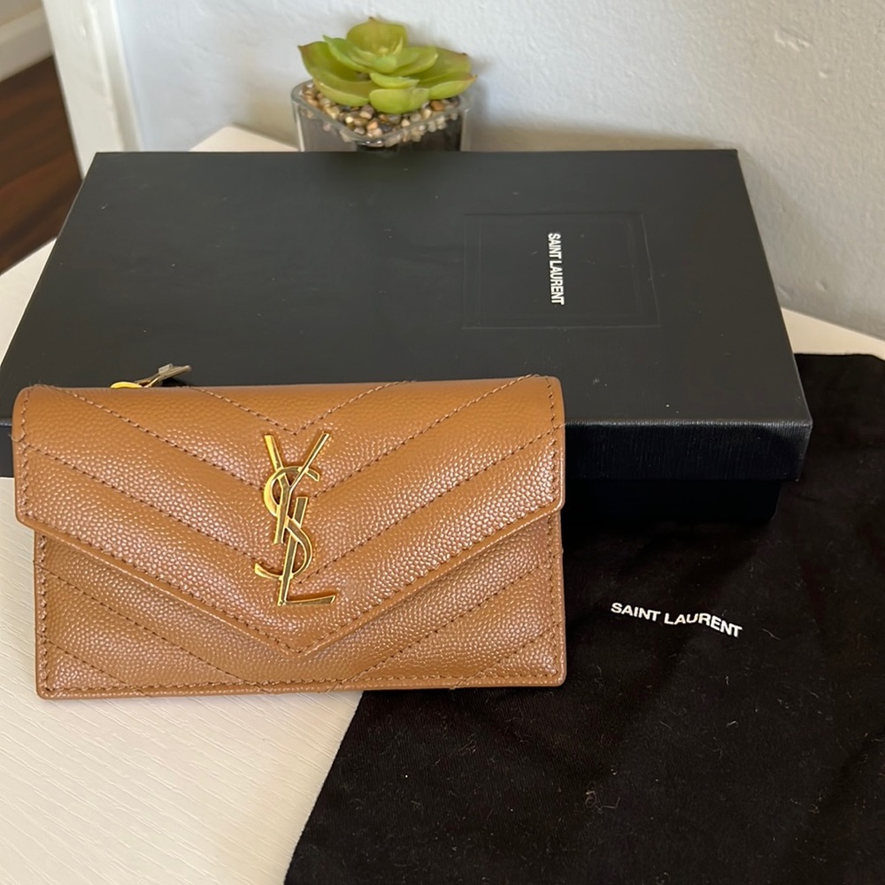 SAINT LAURENT FLAP CARD CASE IN DARK NATURAL